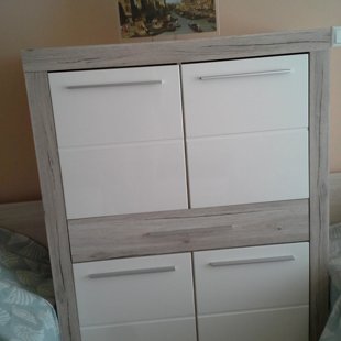 The ample storage space will keep your belongings organized and handy.