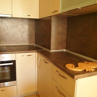 The covenient layout makes time spent in the kitchen sweet...