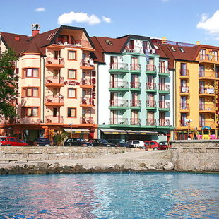 The charming St George Hotel is in the city center, a minute walk from Sea Elements #4.