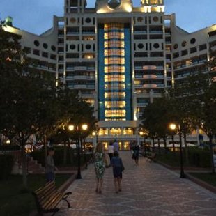 An evening walk around Sunset Resort is a pure delight.
