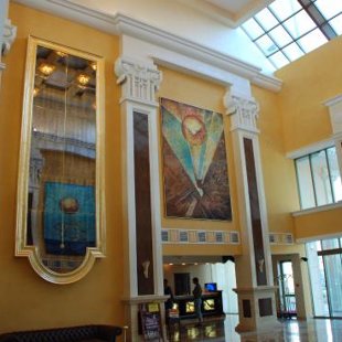 Тhe impressive  lobby at the Sunset Resort
