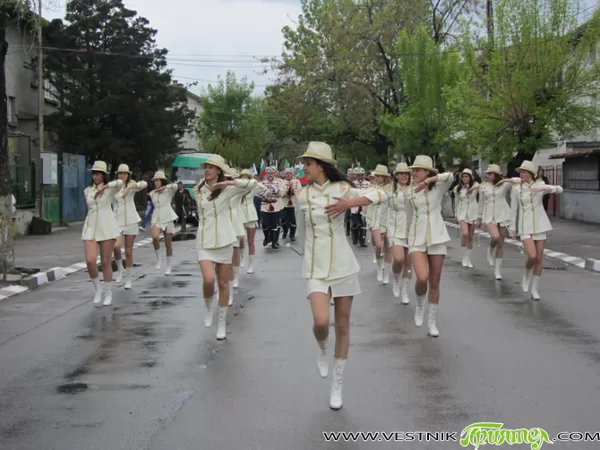 The city cheerleading team.